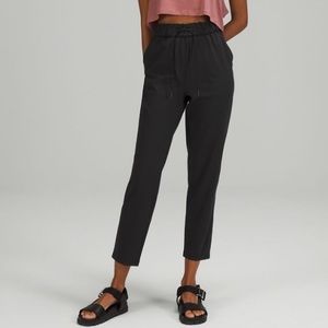 Lululemon Keep Moving 7/8 pant black size 2